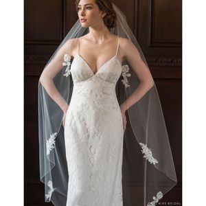 Bel Aire Bridal Veil - Custom Fingertip